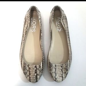 Kors MICHAEL Kors Odette Flats AB11K
